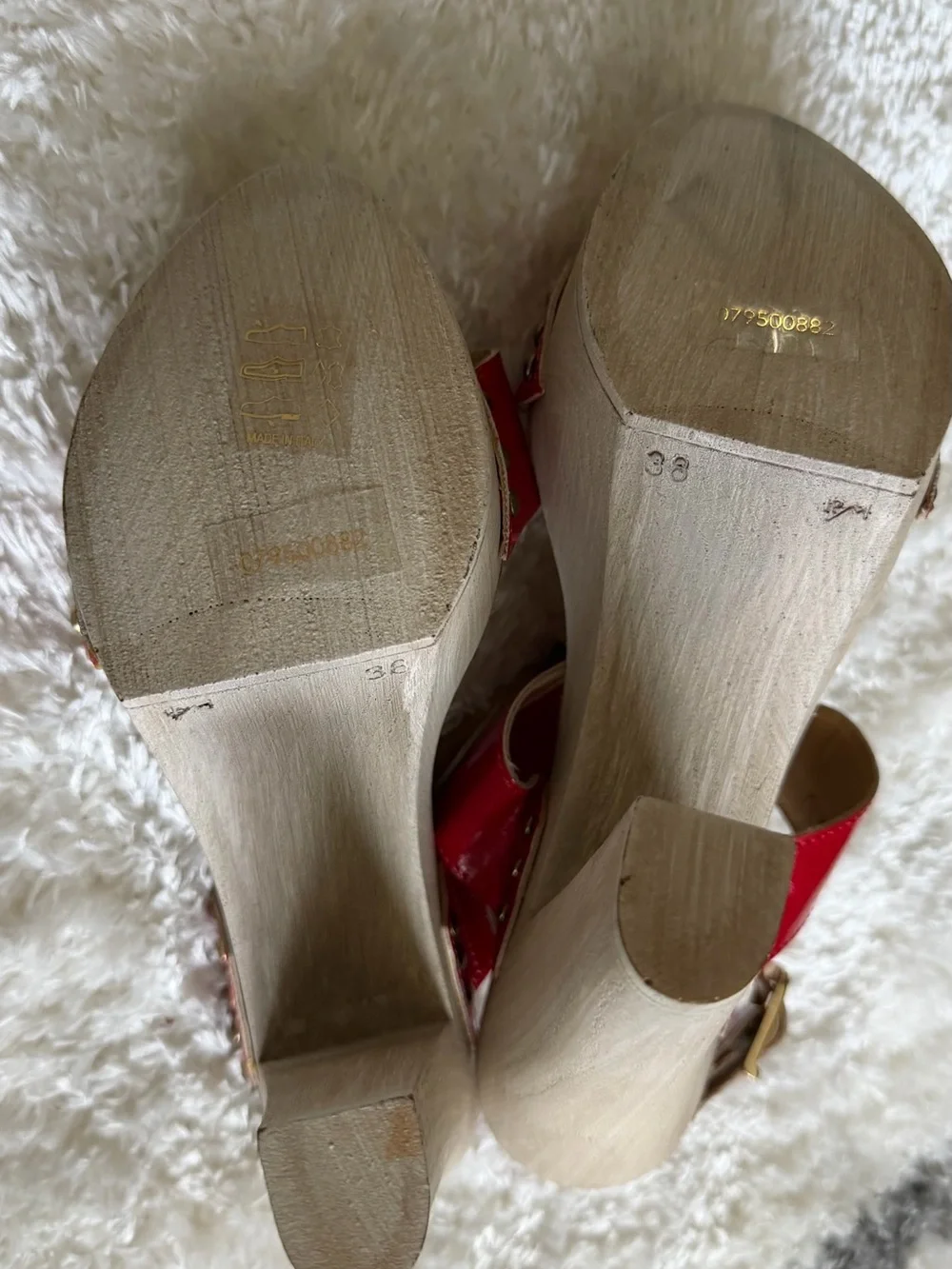 Vera Pelle Red Patent Platform Sandals with Wood-Effect Heel